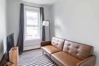 Room in East Cambridge on a flexible lease Main Photo