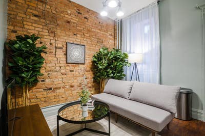 Room in Chelsea on a flexible lease Main Photo
