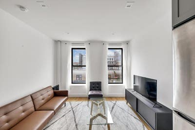 Room in West Harlem on a flexible lease Main Photo