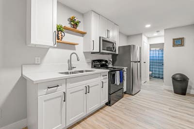 Two Bedroom Home! Only 2 tenants for entire home!  Main Photo