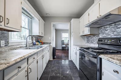 New Listing  Beautiful Jonesboro Home  Enjoy the S Main Photo