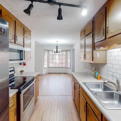 Newlyrenovated & homey Decatur House with Backyard Main Photo