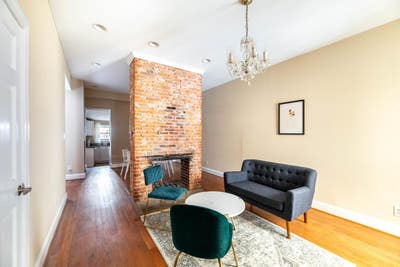 Room in U-Street Corridor on a flexible lease Main Photo