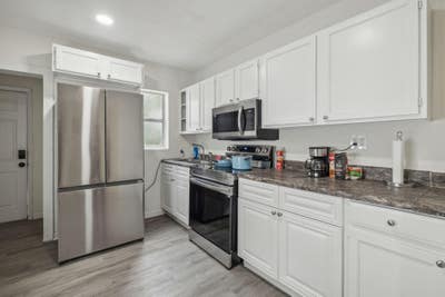 ⭐️ NO MOVE IN FEE | Newly Renovated | Winn Dixie,  Main Photo