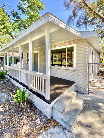 Newlyrenovated & comfy Tampa Bungalow with your ow Main Photo