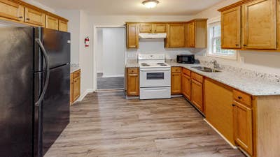  Modern & Cozy Atlanta Home | Fully Furnished, Sec Main Photo