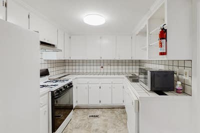  Homey & Comfy Atlanta House Main Photo