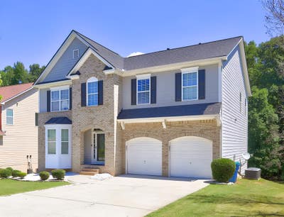 Newlyrenovated & cozy Atlanta House with Backyard Main Photo