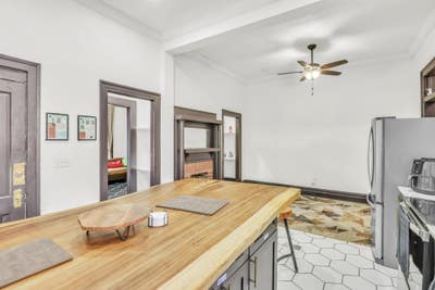 Large Rooms | Private Bathrooms | Free Wifi & Laun Main Photo