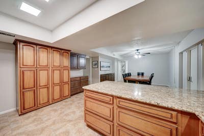 ️ "Responsive Host, Weekly Cleaning, Quiet and Saf Main Photo