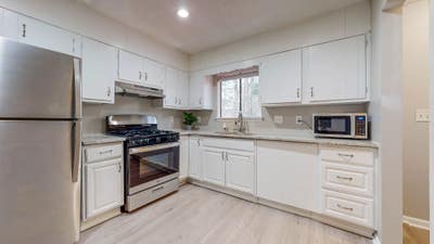Top Host Spacious Home with Yard & Convenient Acce Main Photo
