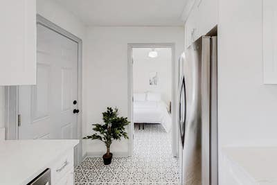  Experience CoLiving in College Park – Just 2 Mile Main Photo