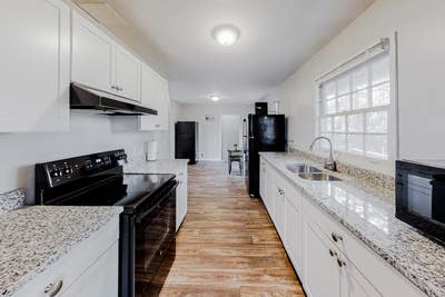 Stone Mountain Home, less than a minute walk to tr Main Photo