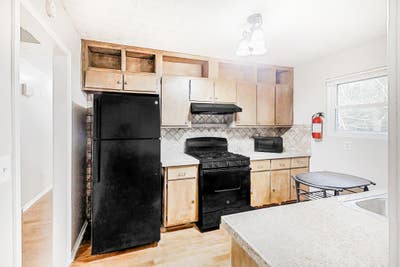 Lithonia Home, a 8 minute walk to transit stop Pan Main Photo