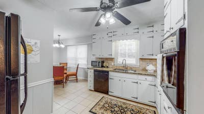 Downtown Snellville Luxury Main Photo