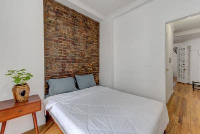 Trendy ROOM at The Lexington House Main Photo