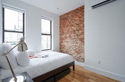 Amazing ROOM at The Cornelia House Main Photo