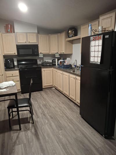 3 Bedroom 2 Bathroom in Quiet Trailer Community.  Main Photo