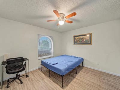 Arlington House. Comfy & homey Main Photo