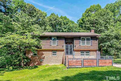 Awesome pad in Raleigh Main Photo