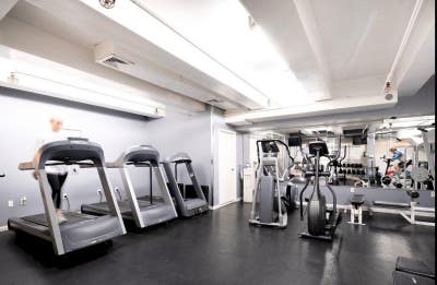 East Village apt 5 min walk from park Main Photo