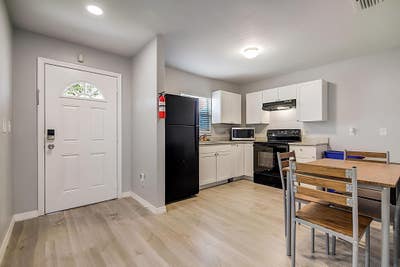  Updated East Tampa Home w Granite Counters & Incl Main Photo