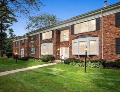 A Gem Of. find  Main Photo