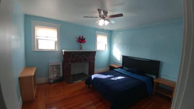 Large Room for RentGreat LocationUtilities Includ Main Photo