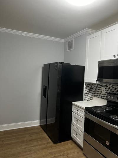 $650 Room for Rent (Private Bath) 2406 Wilkens Av Main Photo