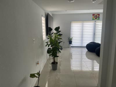 Large beautiful home  Main Photo