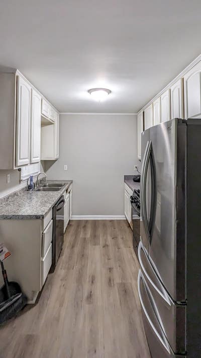 Newlyrenovated & comfy Stone Mountain House with L Main Photo