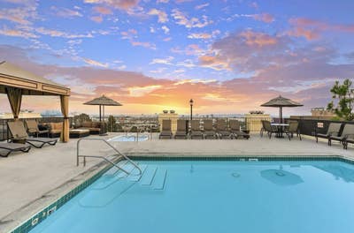 Beautiful room in the heart of West Hollywood  Main Photo