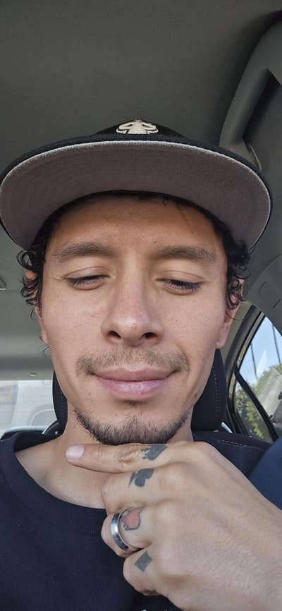 31 year old male looking for a room in SFV Main Photo