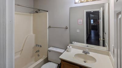 Comfy & newlyrenovated Lawrenceville House with ba Main Photo