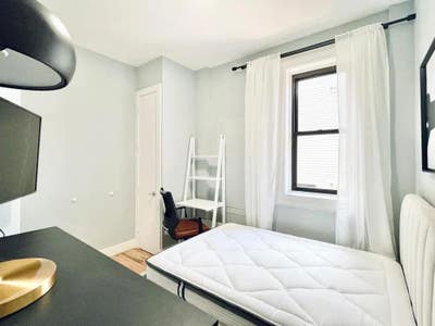 Bushwick HDTV Room, 19 min to Manhattan 2FL #183 Main Photo
