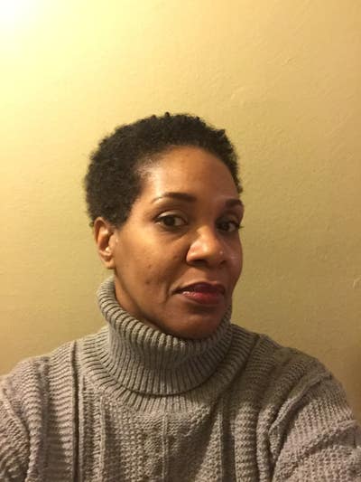 Room in exchange for rent/household helps  Main Photo