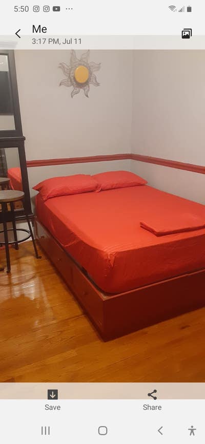 1 private large bedroom in ridgewood $950. Main Photo