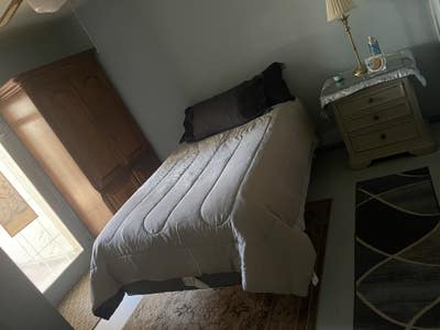 Medium Spare room  Main Photo