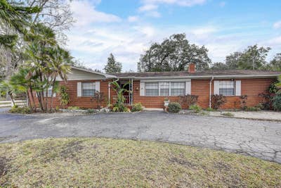  Temple Terrace Home w Granite, Screened Porch & F Main Photo