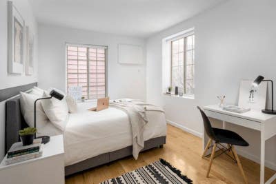 Bushwick bedroom fully set up ready for you to mov Main Photo