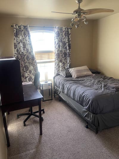 2 rooms for rent in great area near Durango Casino Main Photo