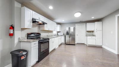 Clean & Bright Atlanta Home | Furnished, Secure, a Main Photo