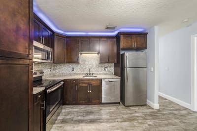 Beautiful & comfy Tampa Duplex  Multiplex Main Photo