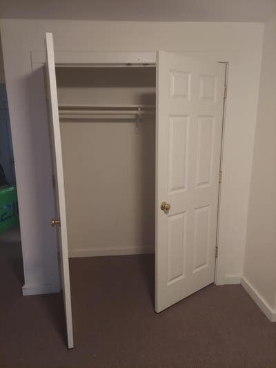 Bright Sunny room Main Photo