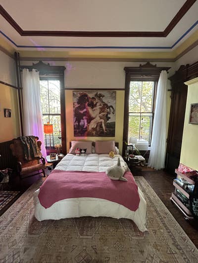 1/7-3/7 Large room with private bathroom Main Photo