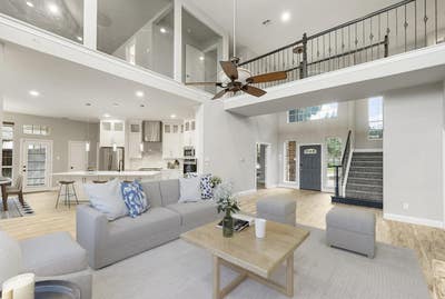 Spectacular & spacious Plano home with outdoor poo Main Photo