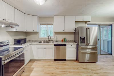 Newly Renovated Riverdale Home with Dining area an Main Photo