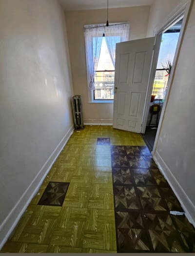 Small Room with Living Room Space Main Photo