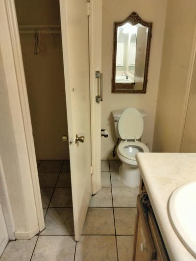 Furnished Room with Private Bath Main Photo
