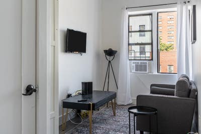 Room in East Village on a flexible lease Main Photo
